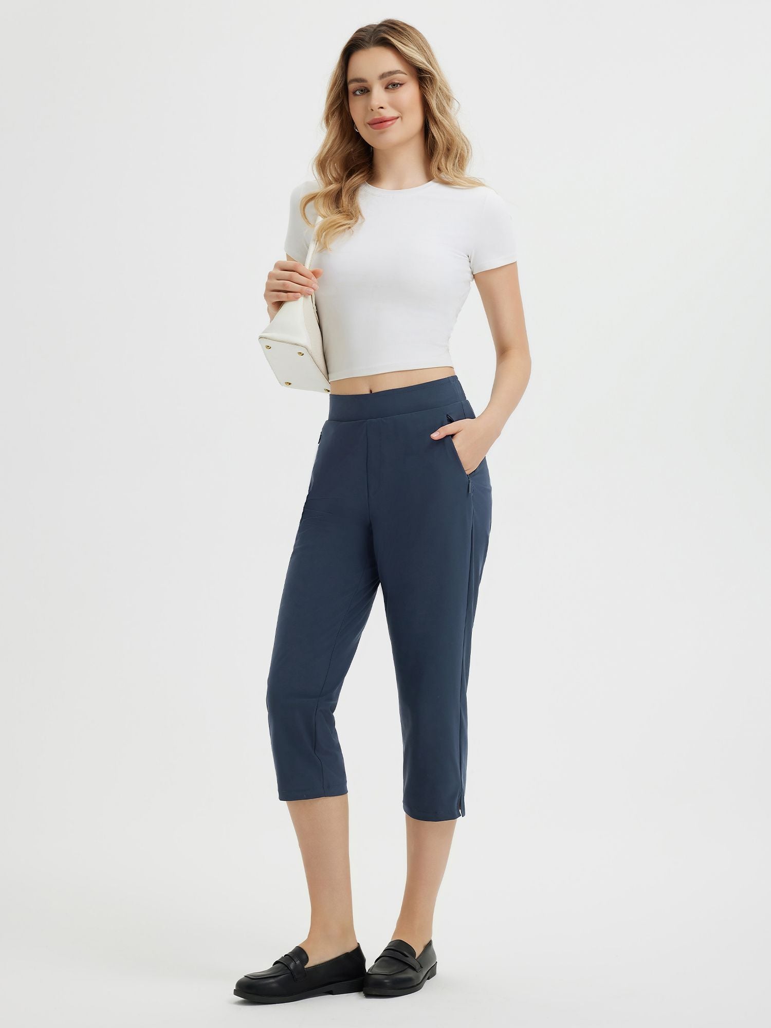Women's 20' High-Waisted Cropped Golf Pants