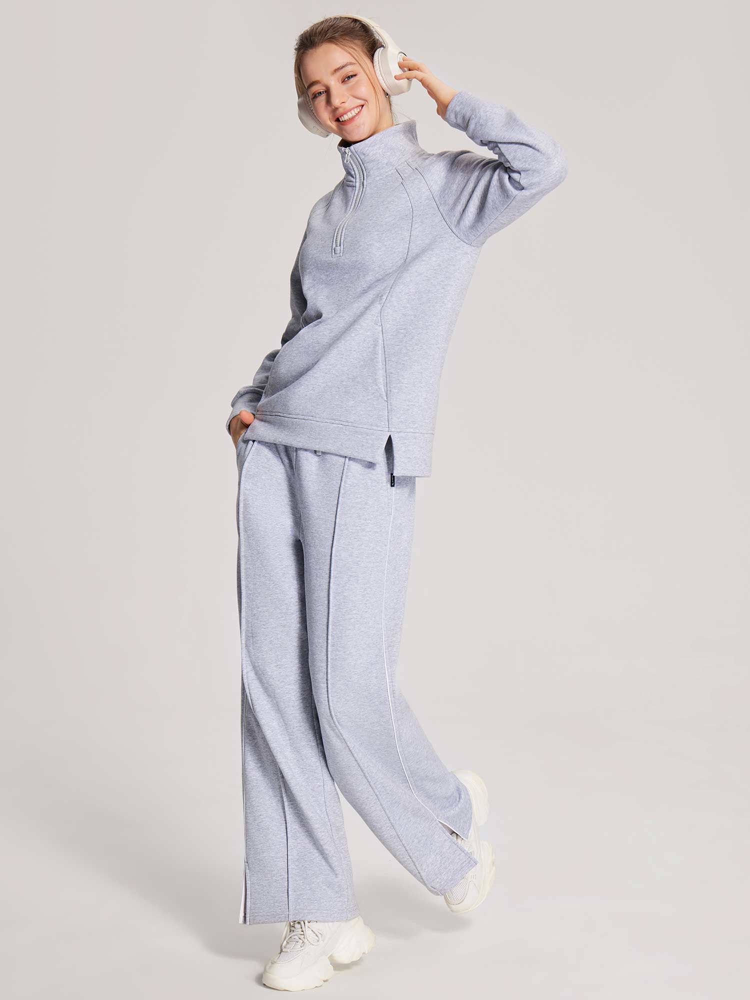 Set: Half-Zip Pullover & Wide-Leg Sweatpants