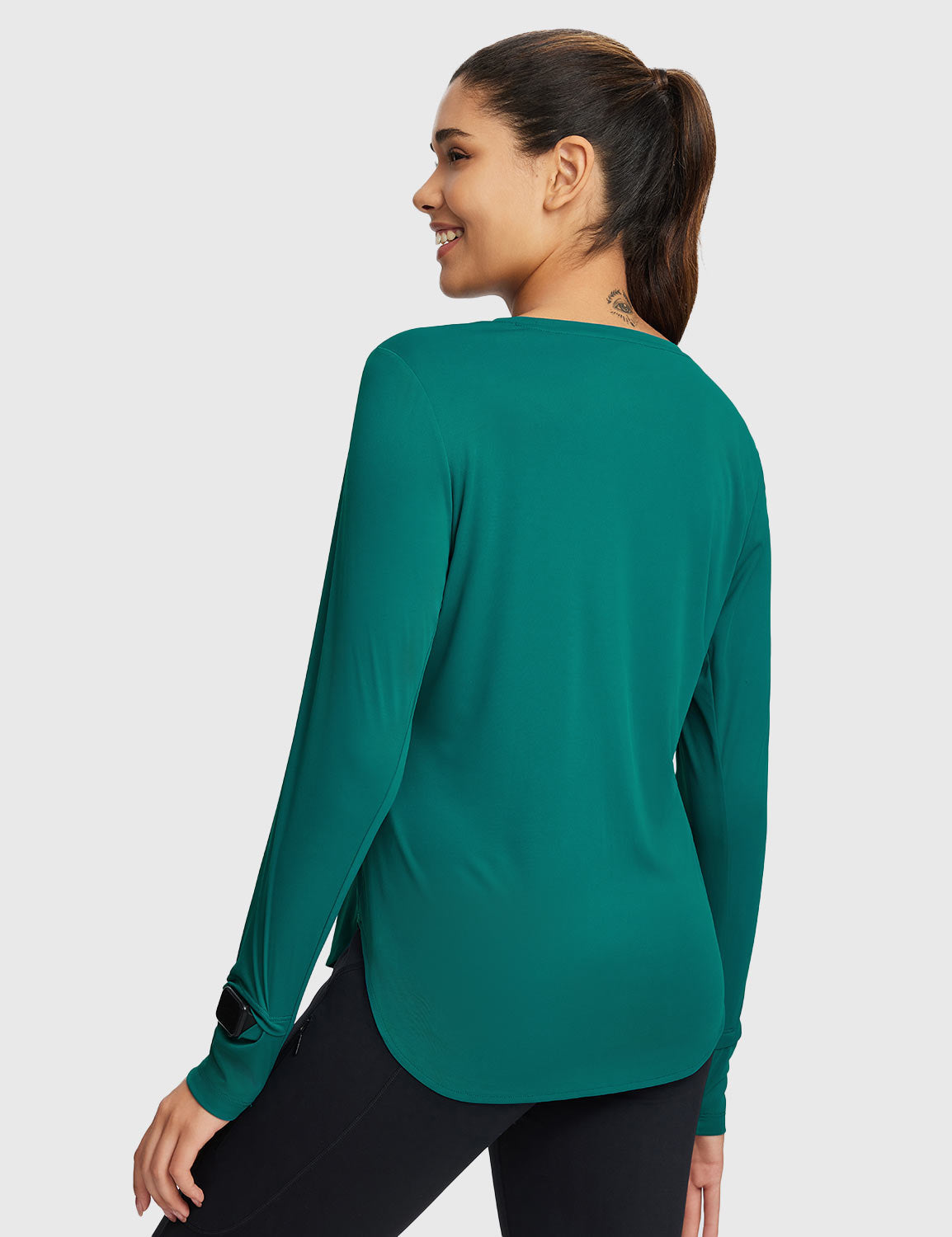 Baleaf Women's Rounded Hem Slim Crew Neck Long Sleeve Teal Green Back