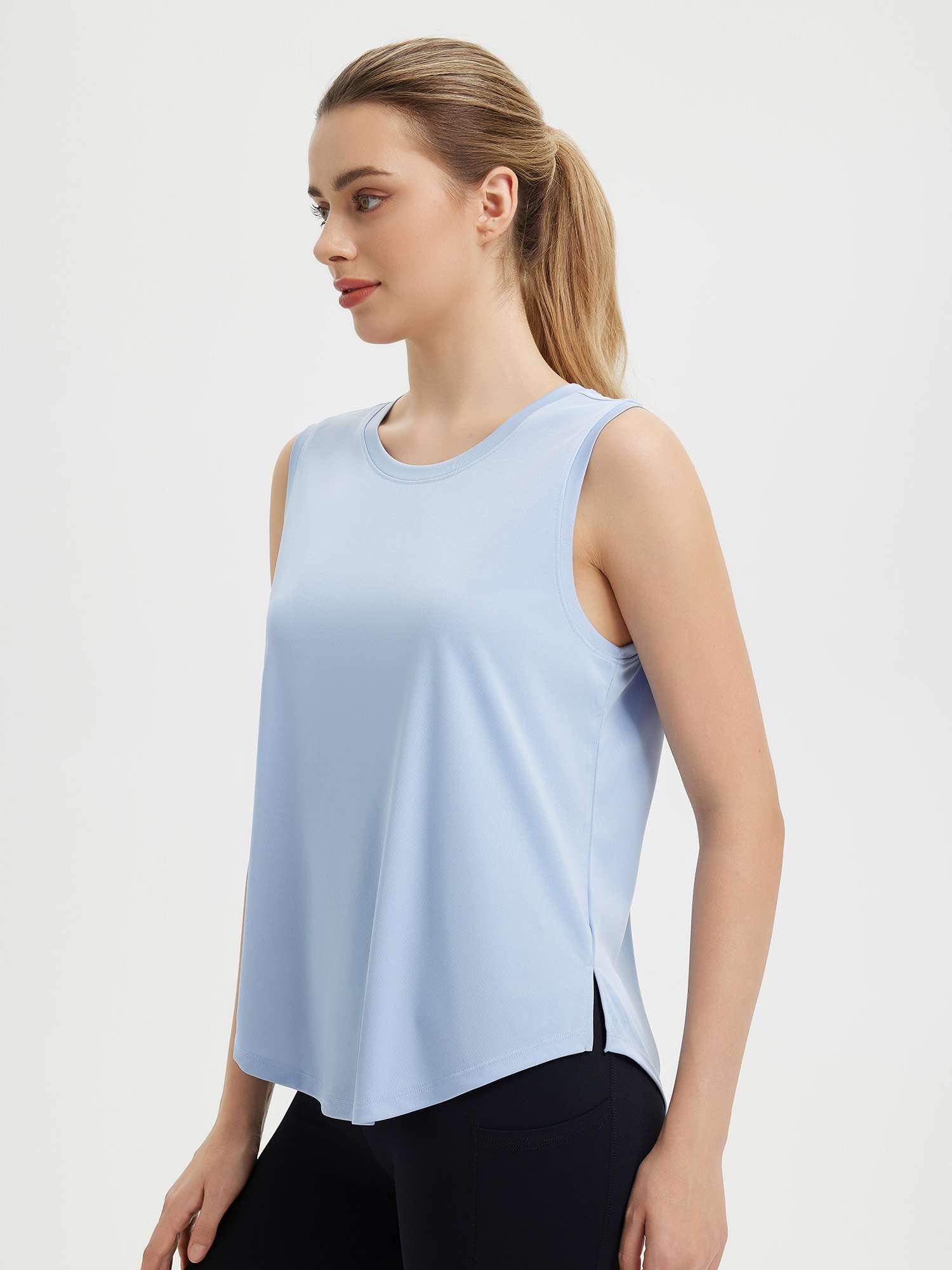 Split Round Hem Slimming Mid-Length Tank Top