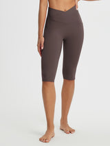 Crossed-waisted 14" Capris
