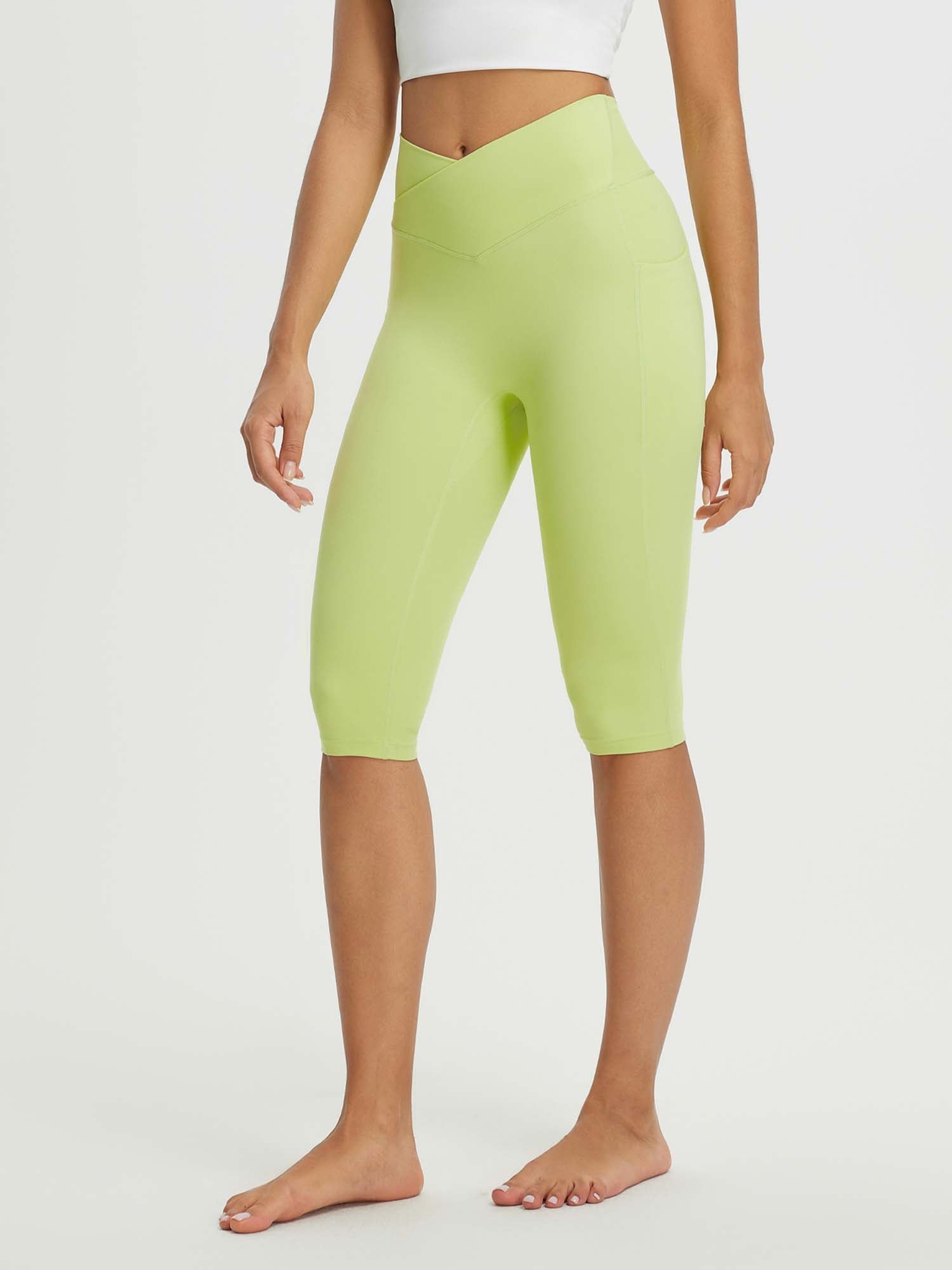 Crossed-waisted 14" Capris