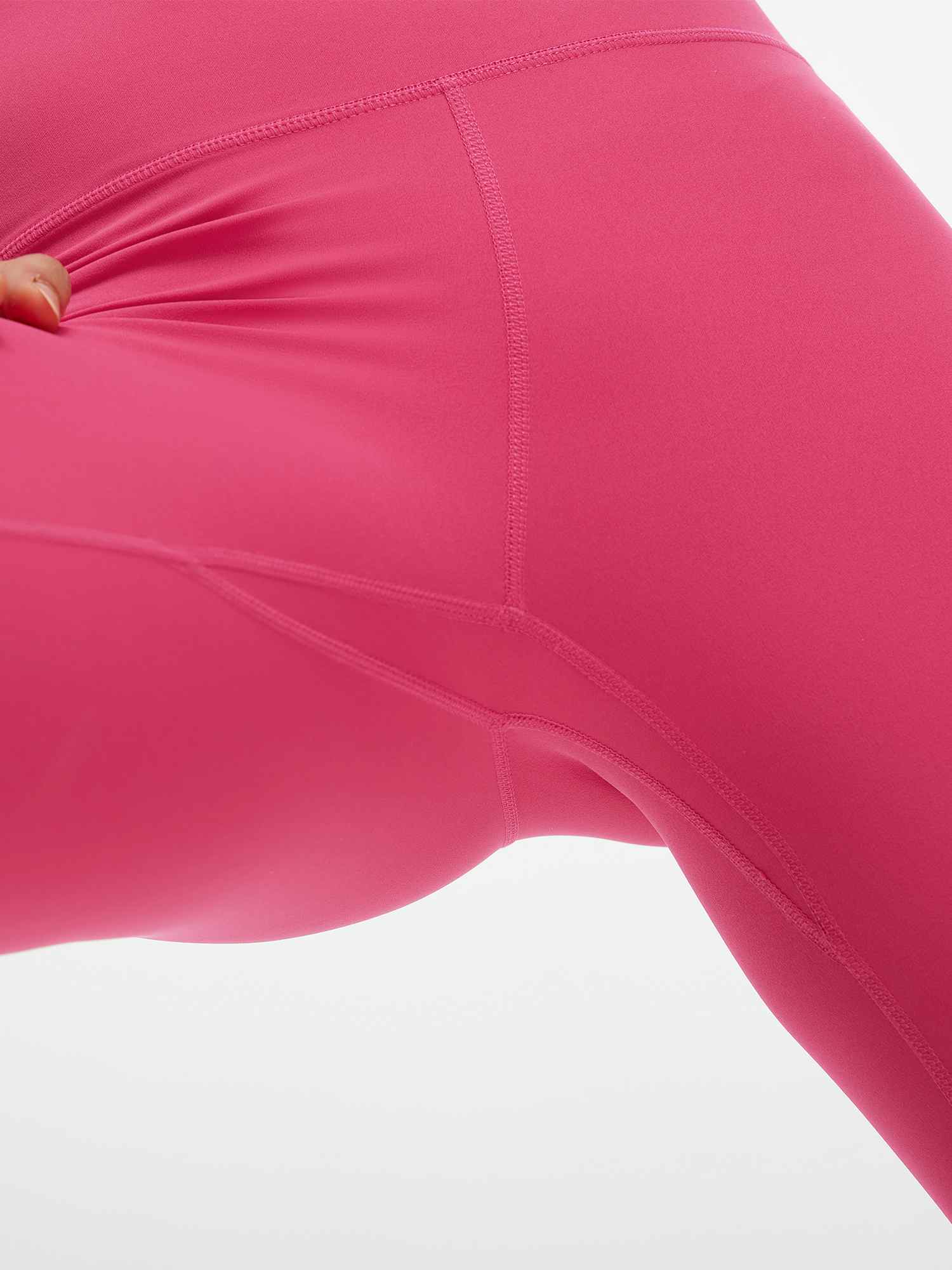 Women's 17' High-Waisted Capris