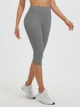 17" High-waisted Skinny Midi Capris